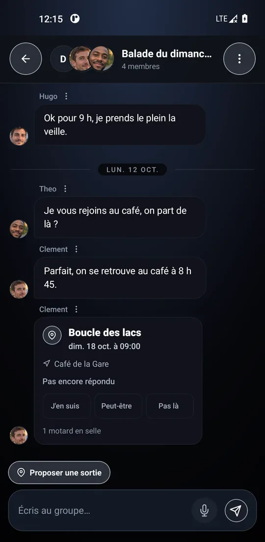 Écran de discussion de groupe avec une sortie proposée (photos d'illustration)